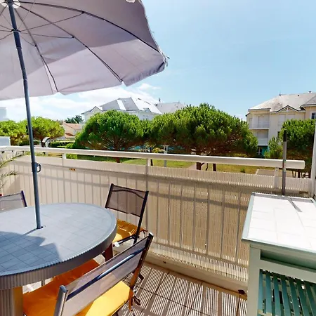 Le Lys De 300 M Pour 4 Personnes Appartement *