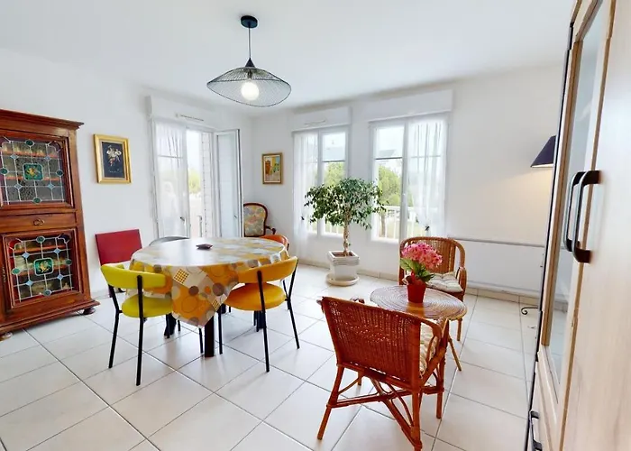 Le Lys De 300 M Pour 4 Personnes * Saint Gilles Croix de vie