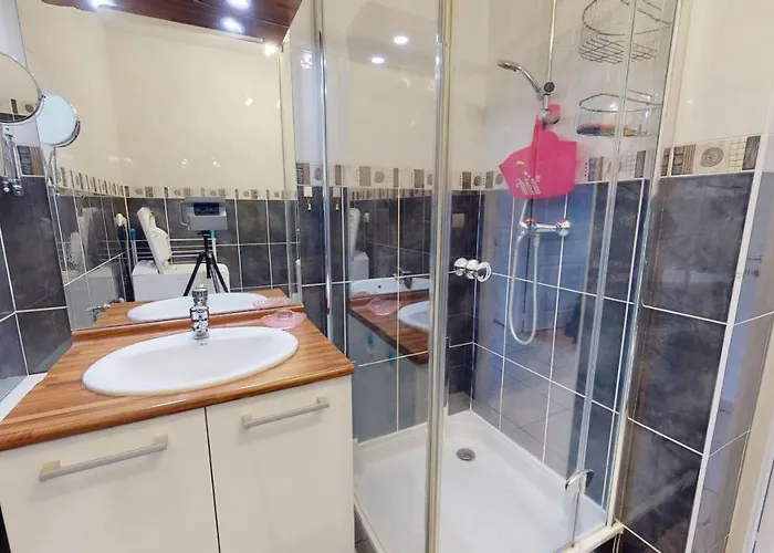 Le Lys De 300 M Pour 4 Personnes *