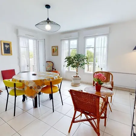 Le Lys De 300 M Pour 4 Personnes * Saint-Gilles-Croix-de-Vie