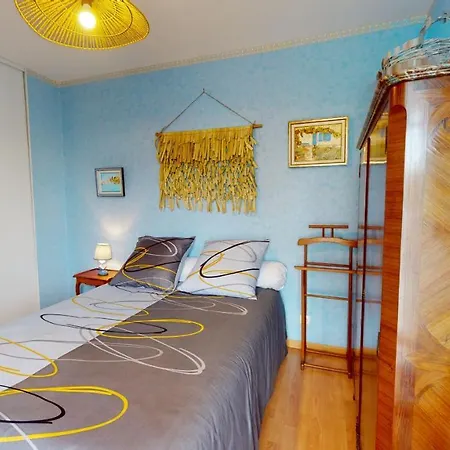 Apartment Le Lys De 300 M Pour 4 Personnes