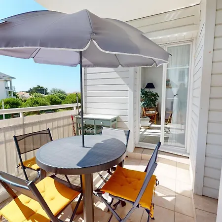 Apartment Le Lys De 300 M Pour 4 Personnes Saint-Gilles-Croix-de-Vie